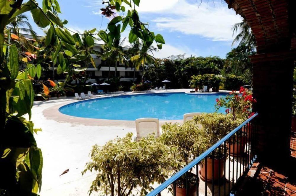 Hotel Villas Paraiso Сиуатанехо Экстерьер фото